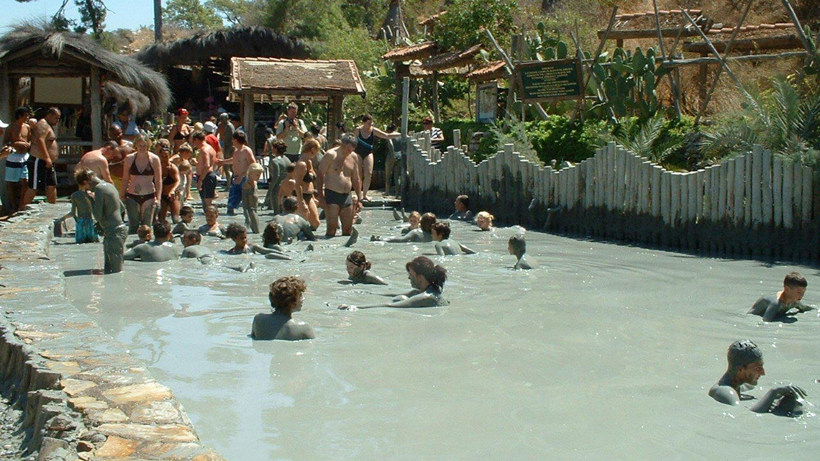 ♨️ 진흙 목욕탕 (자무르 반요수 달얀)