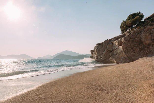 일몰 시간대 해변