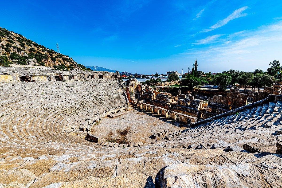🏛️ 보드룸 고대극장(보드룸 안티크 티야트로수)