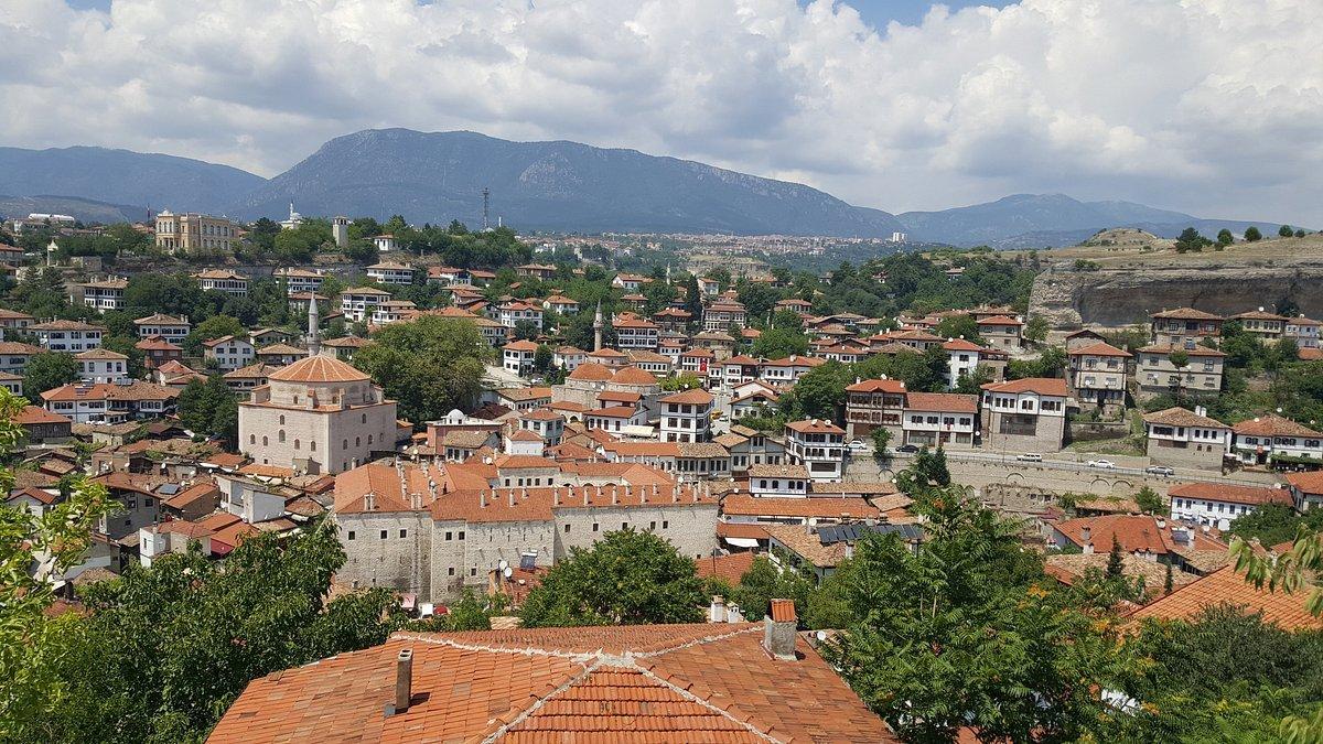 🏞️ 흐드를륵 언덕 (흐드를륵 테페시)