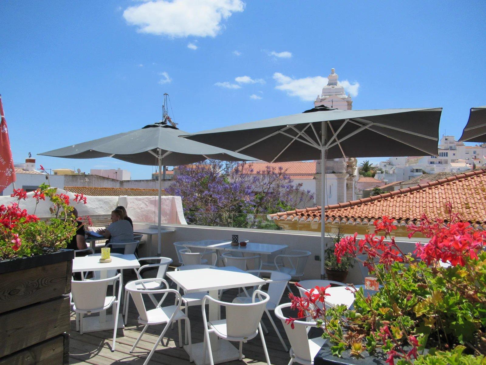 루프탑 테라스 (산토 안토니오 교회 전망)