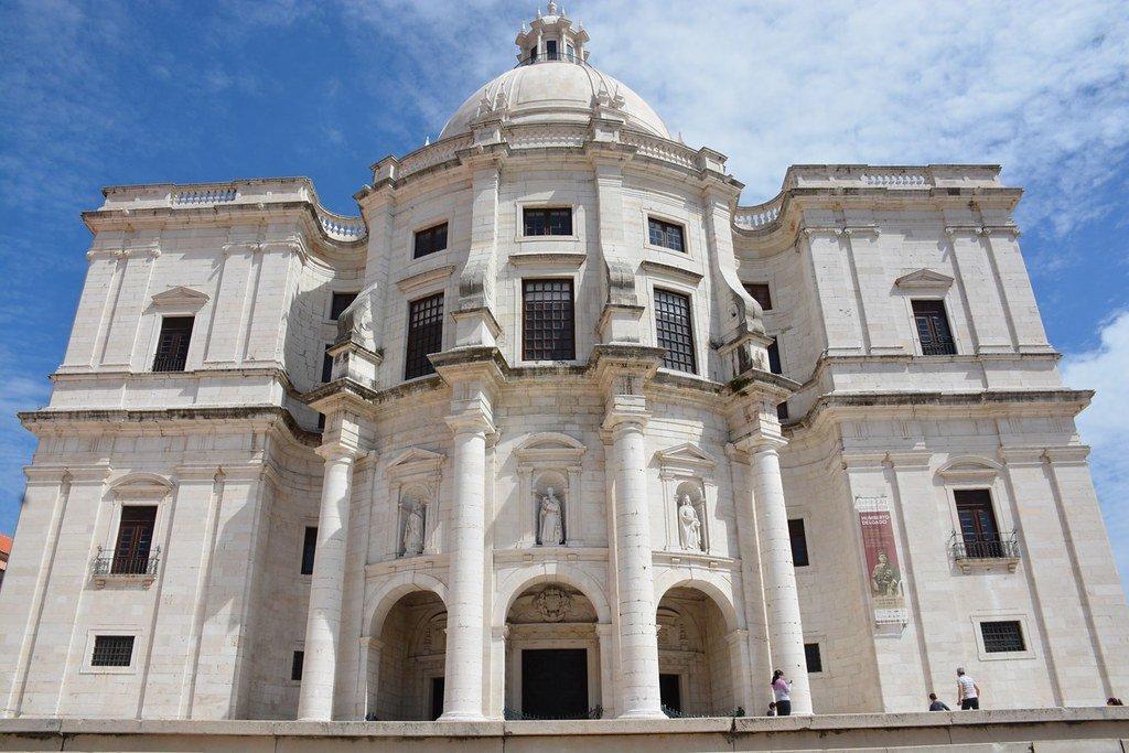 판테온 외부 정면