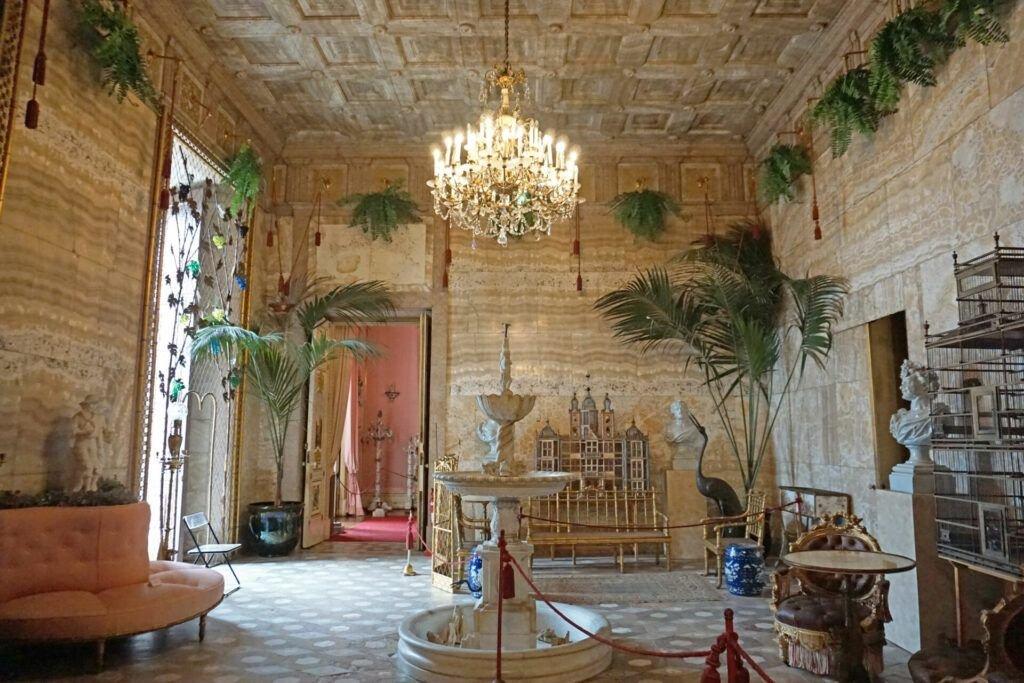 겨울 정원 / 대리석의 방 (Winter Garden / Marble Room)