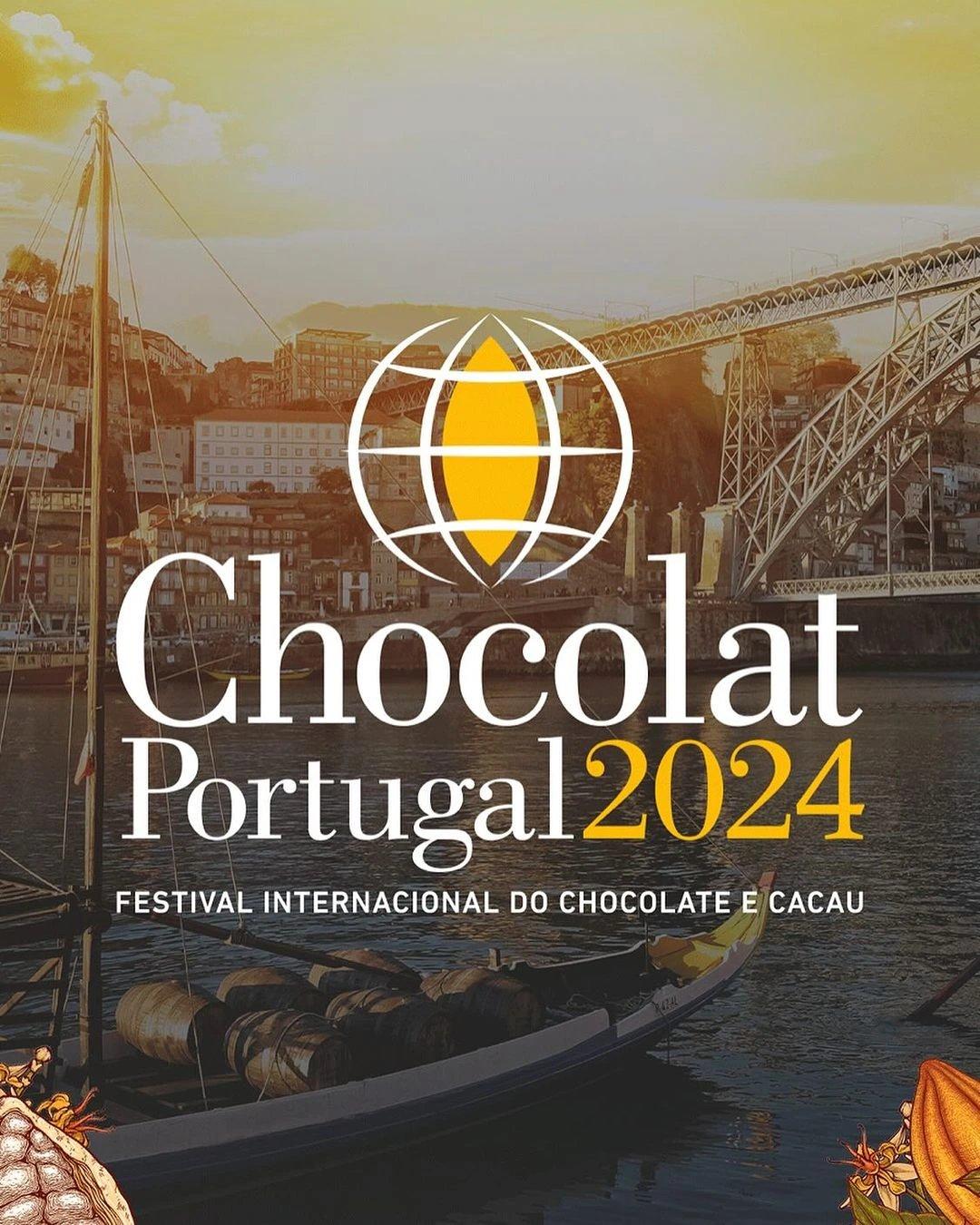 초콜릿 페스티벌의 다양한 초콜릿 제품들 또는 초콜릿 조각상