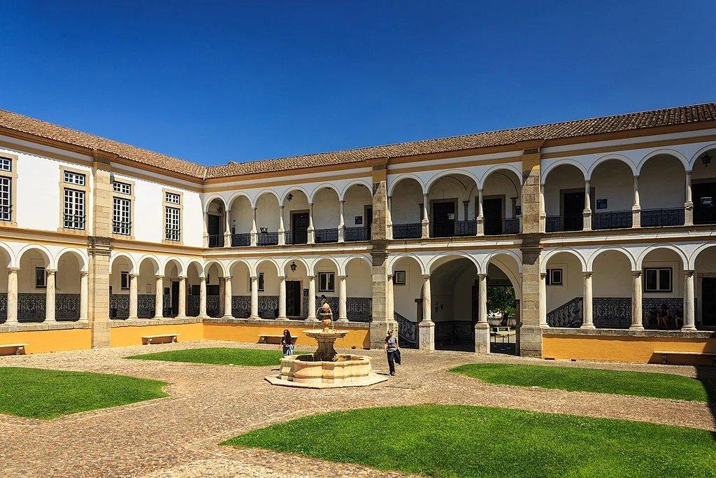 🏛️ 에보라 대학교(우니베르시다드 드 에보라)