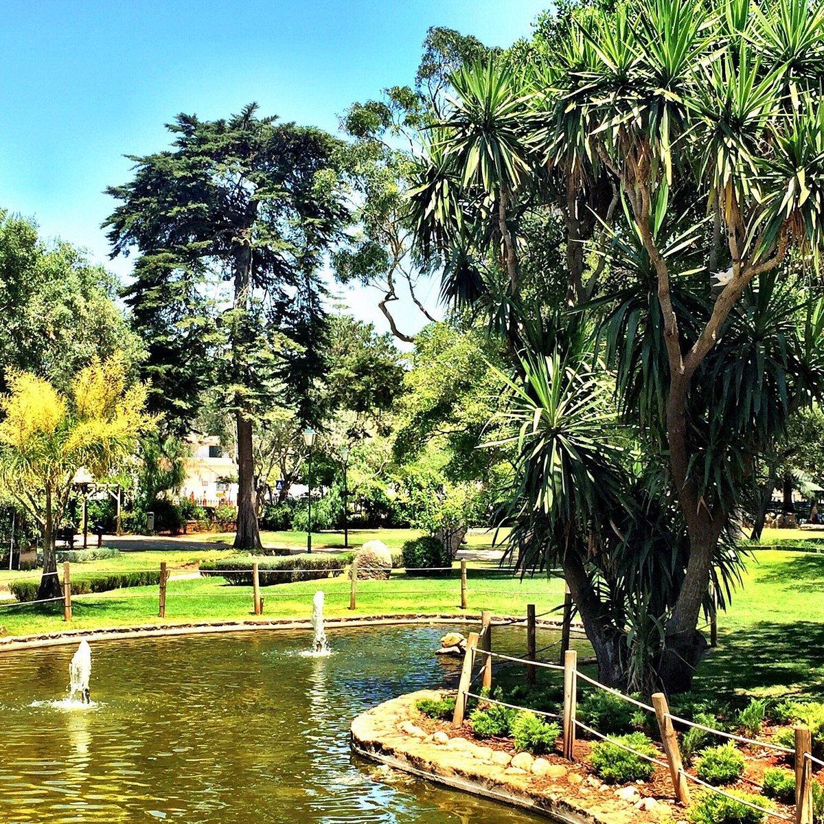 마레샬 카르모나 공원과 박물관 전경