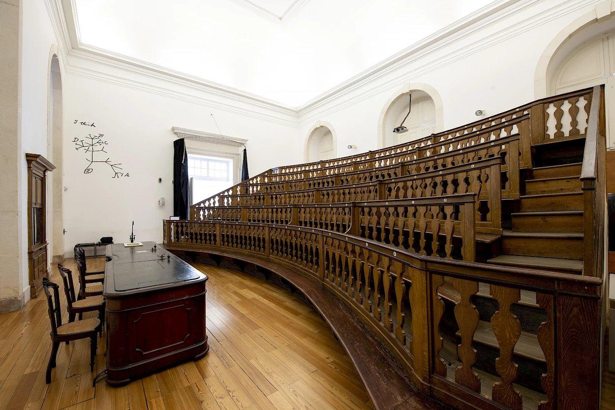 화학 실험실(Laboratorio Chimico) 강당