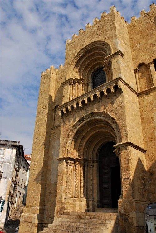 ⛪ 코임브라 옛 대성당(세 벨랴)