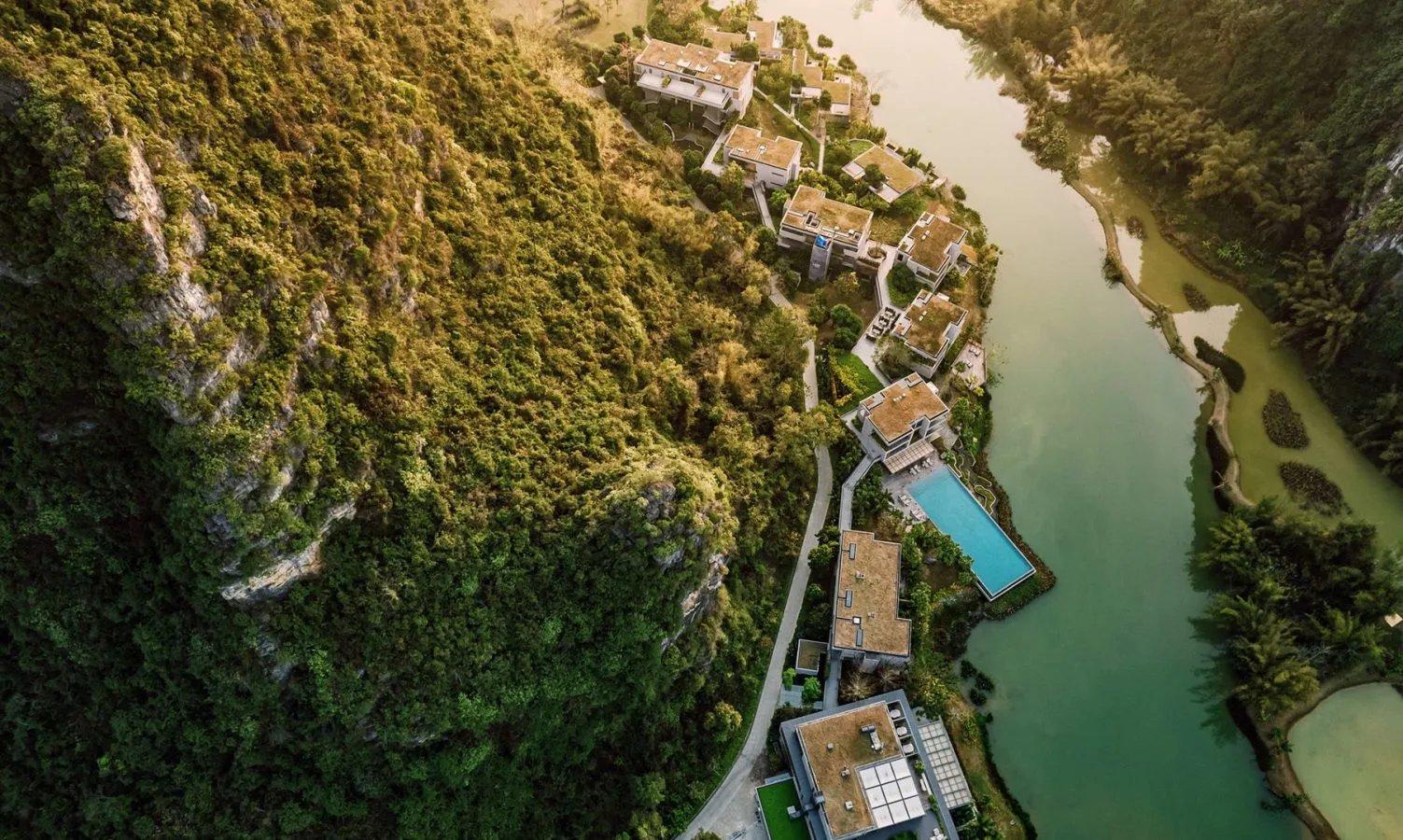 🌳 전망 좋은 저택(킨타 비지아)