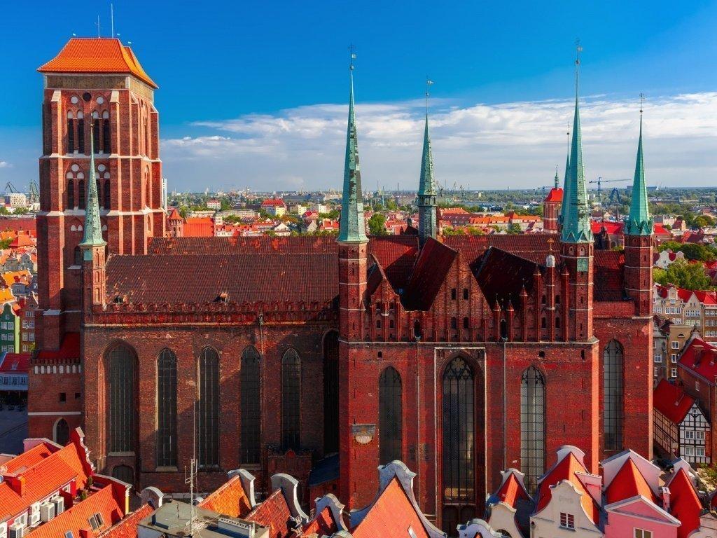 ⛪ 성 마리아 성당 (바질리카 마리아츠카)