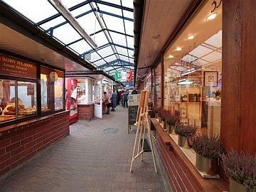 🛒 클레파르즈 옛 시장(스타리 클레파르즈)