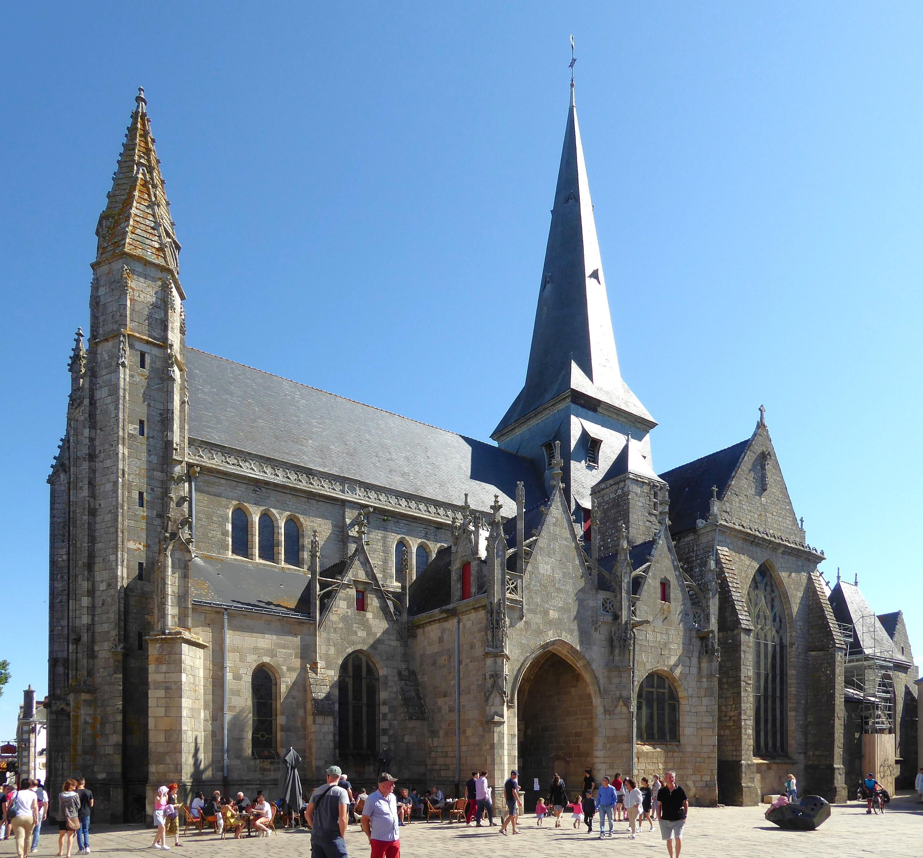 ⛪ 생토뱅 수도원 성당(콜레지알 생토뱅)