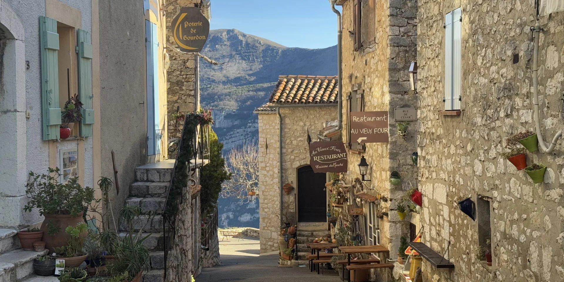 구르동 마을 골목길