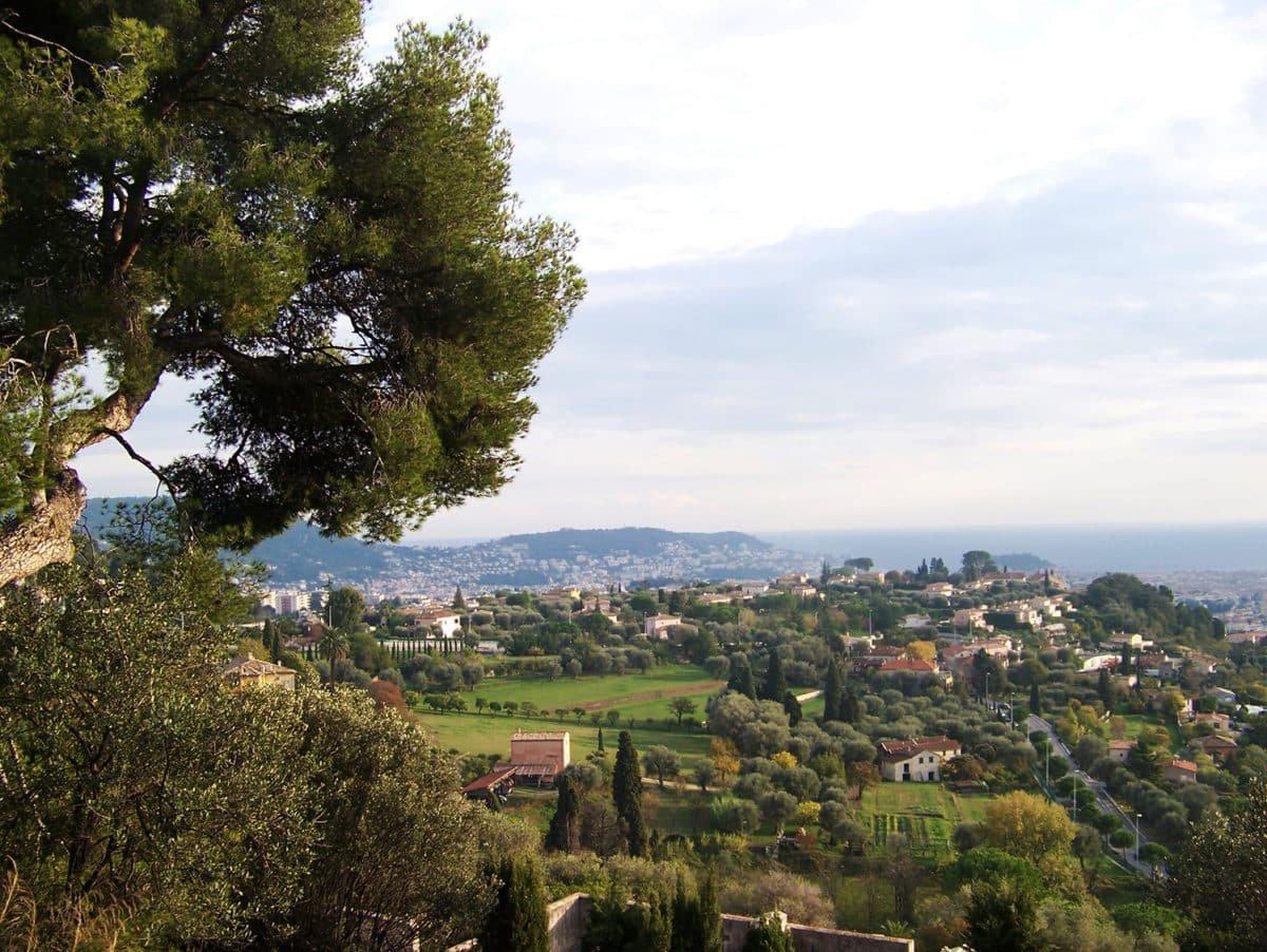 니스 만 조망 지점