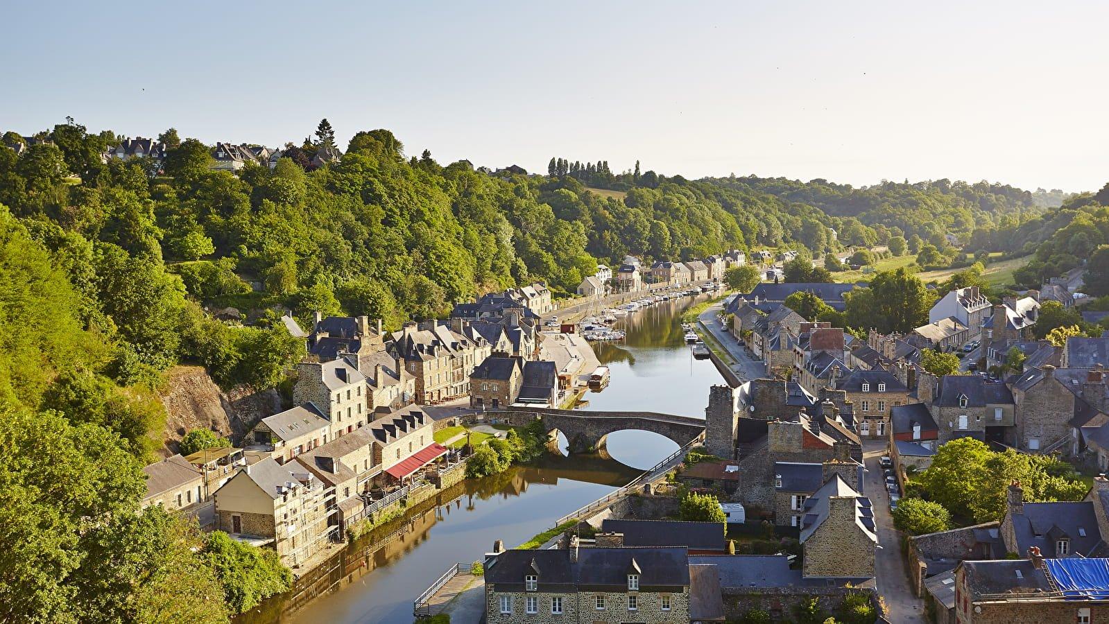 ⚓ 디낭 항구(포르 드 디낭)