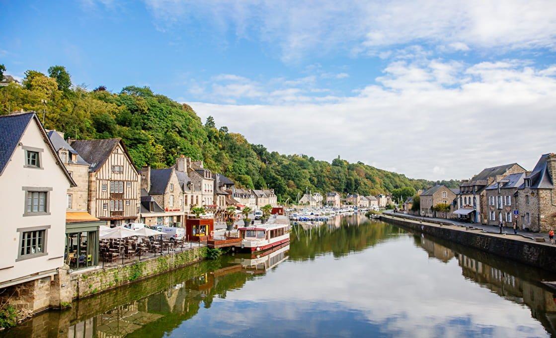 랑스 강변 산책로