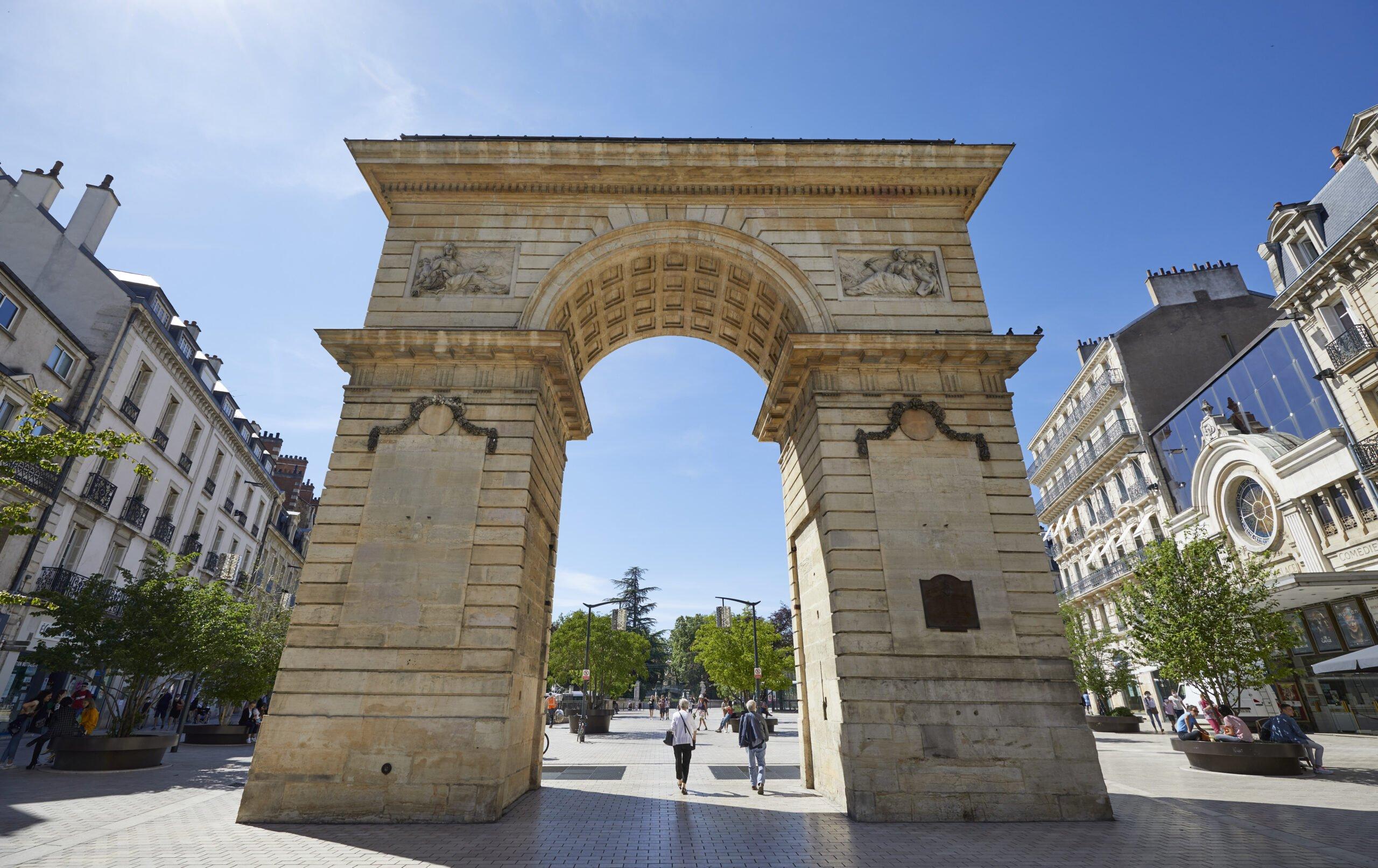 🏛️ 기욤 문 (포르트 기욤)