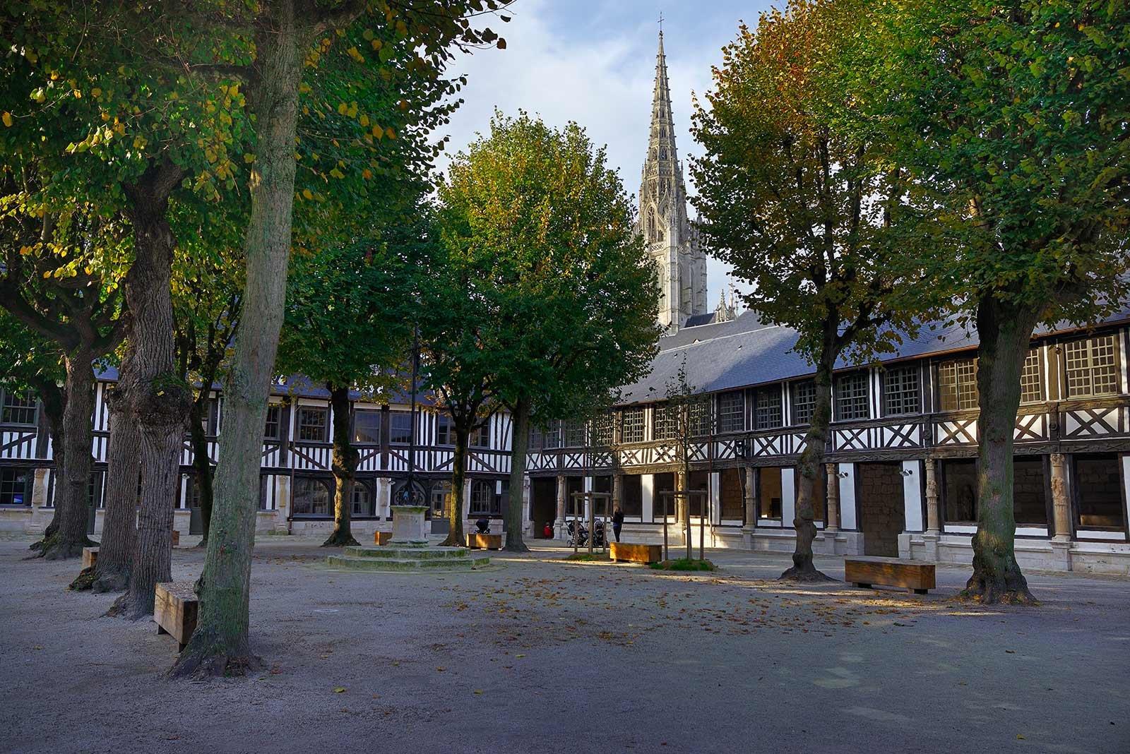 💀 생마클루 납골당(에트르 생마클루)