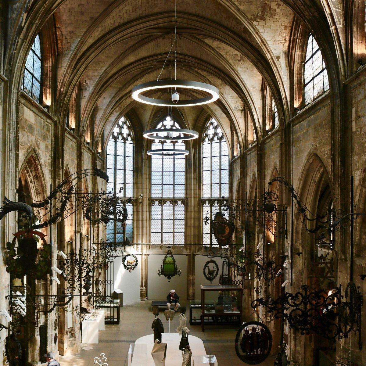 정교한 철제 공예품 클로즈업