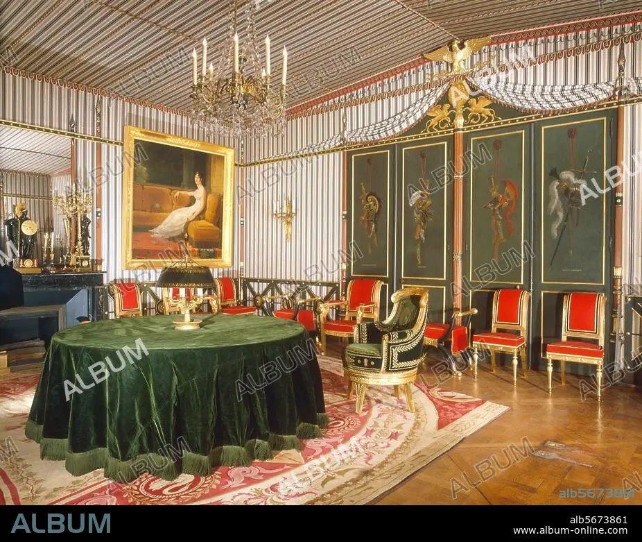 성 내부의 황실 가구와 장식