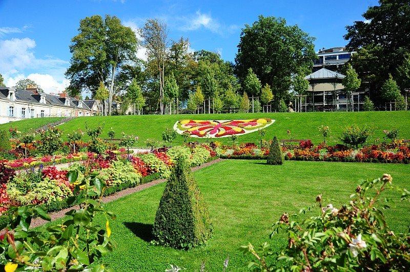 🌳 식물원 (자르댕 데 플랑트)