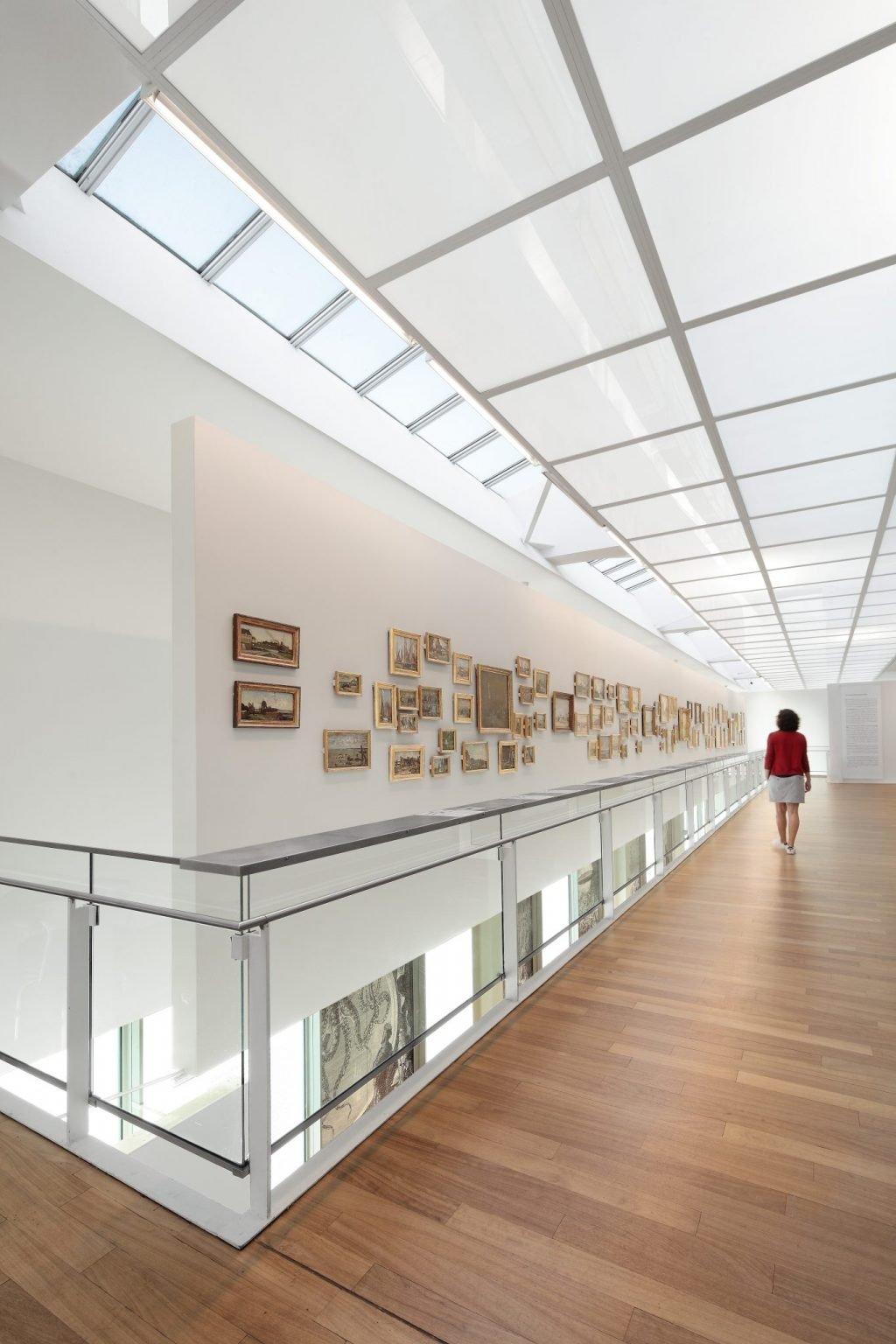 중앙 채광정 (Light Well)