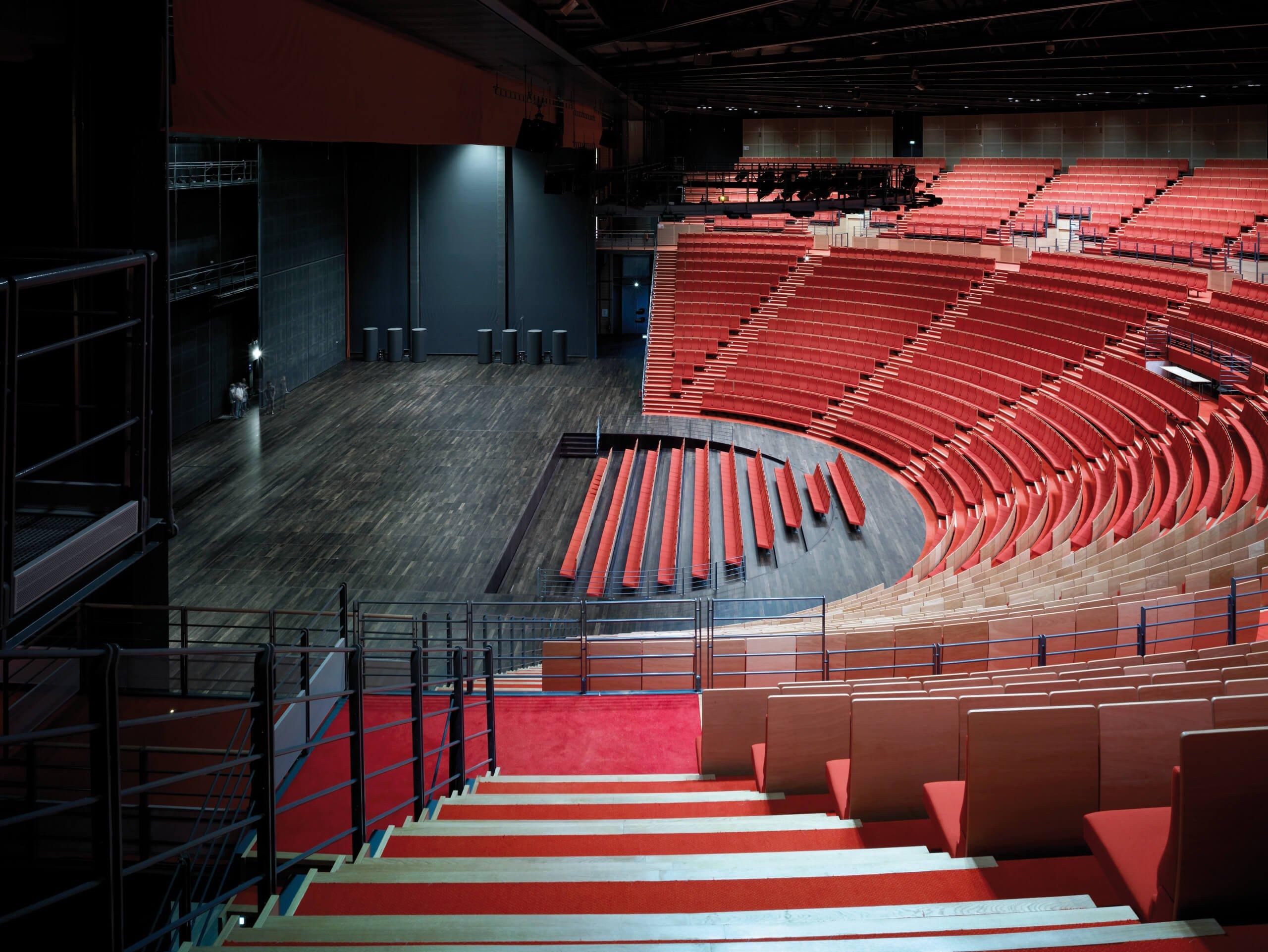 무대 전경 (공연 전/후)