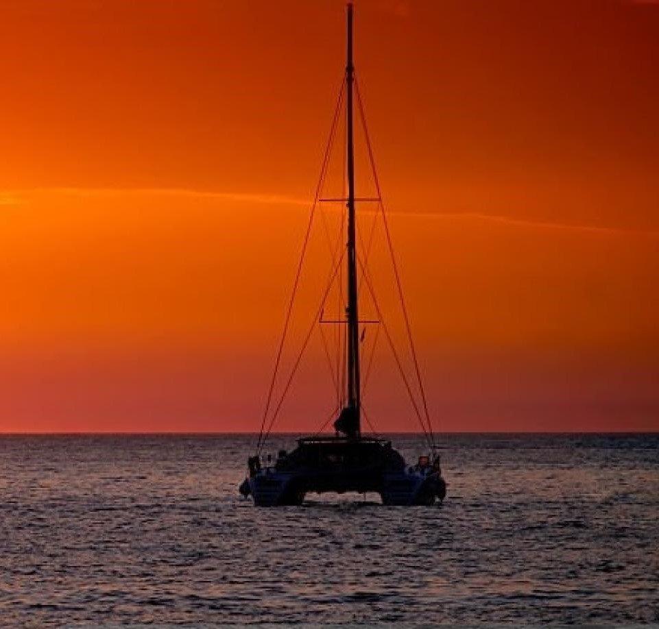 바다 위 일몰 풍경