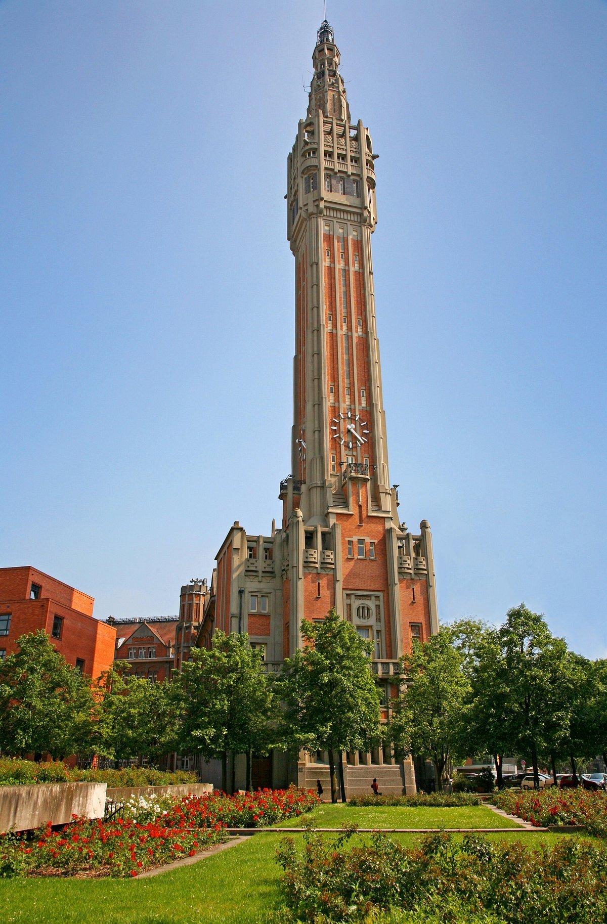 릴 시청 종탑 입구 또는 전경