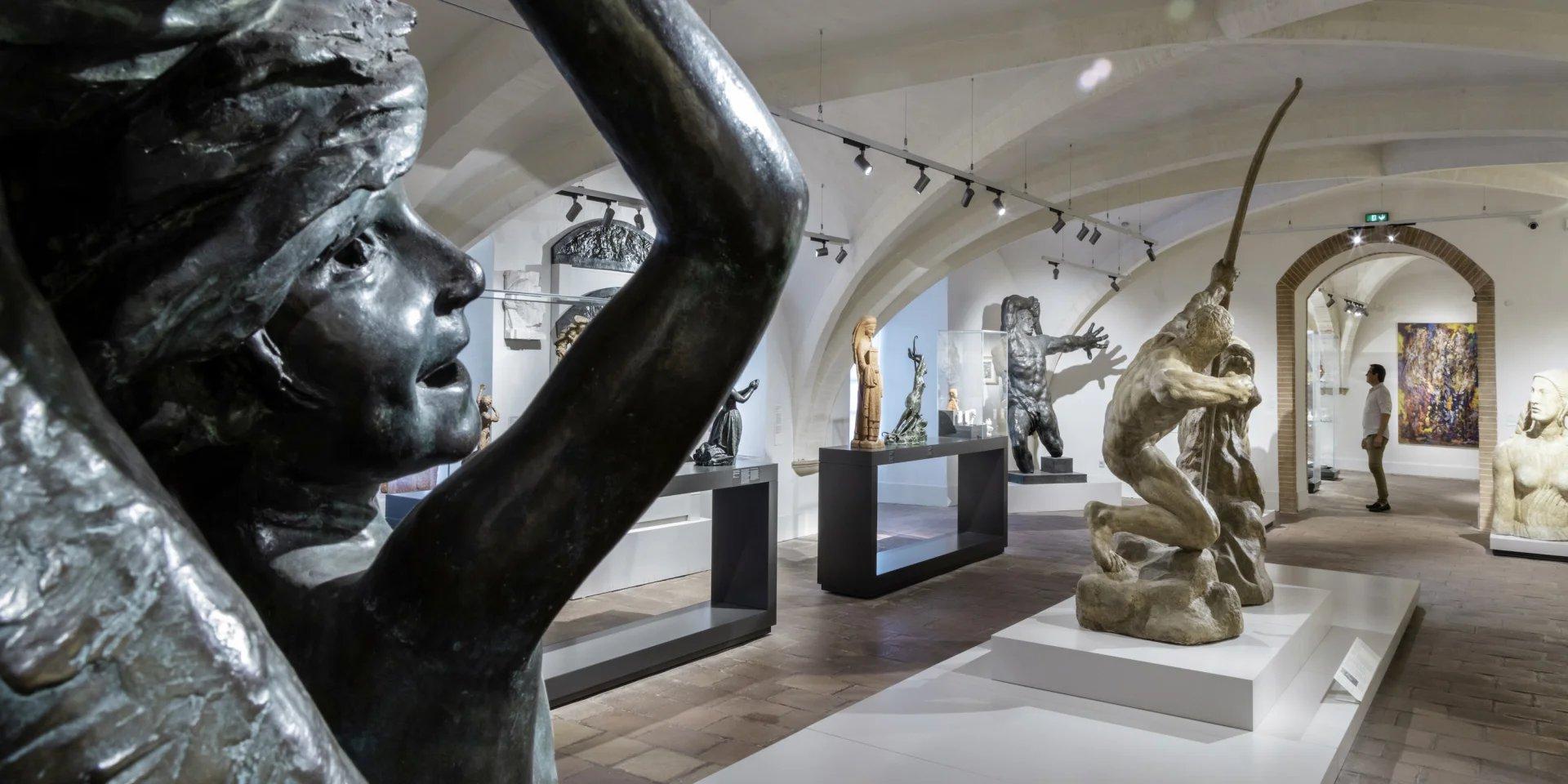 🏛️ 앙그르 부르델 미술관 (뮈제 앙그르 부르델)