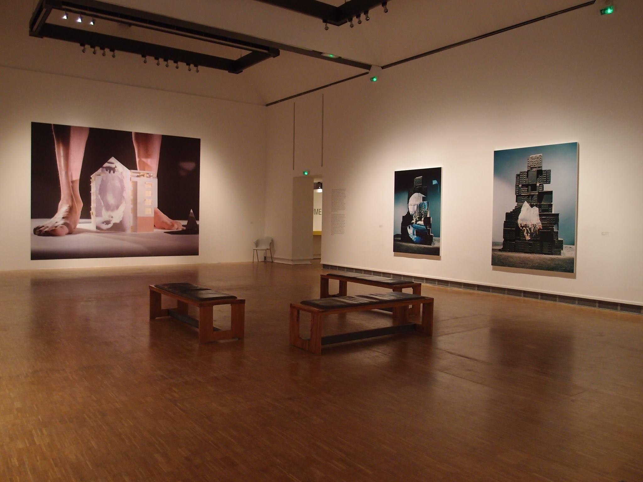 전시실 내부 (작품 배경)