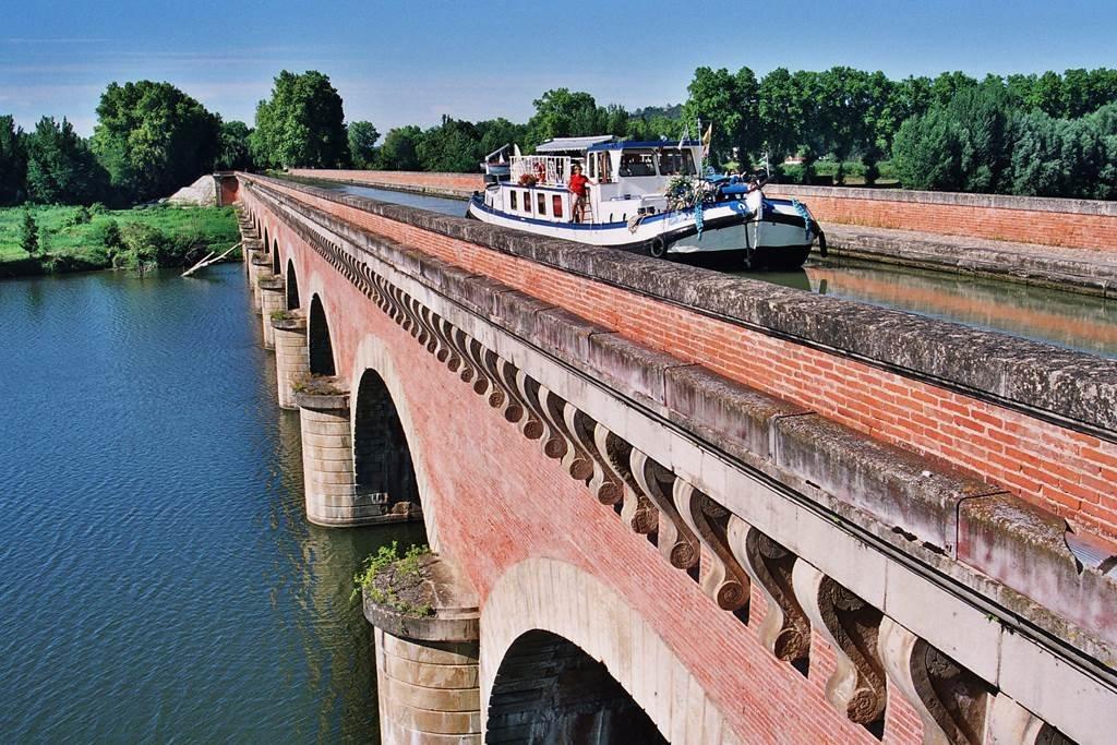 🌉 카코르 수로교(퐁-카날 뒤 카코르)