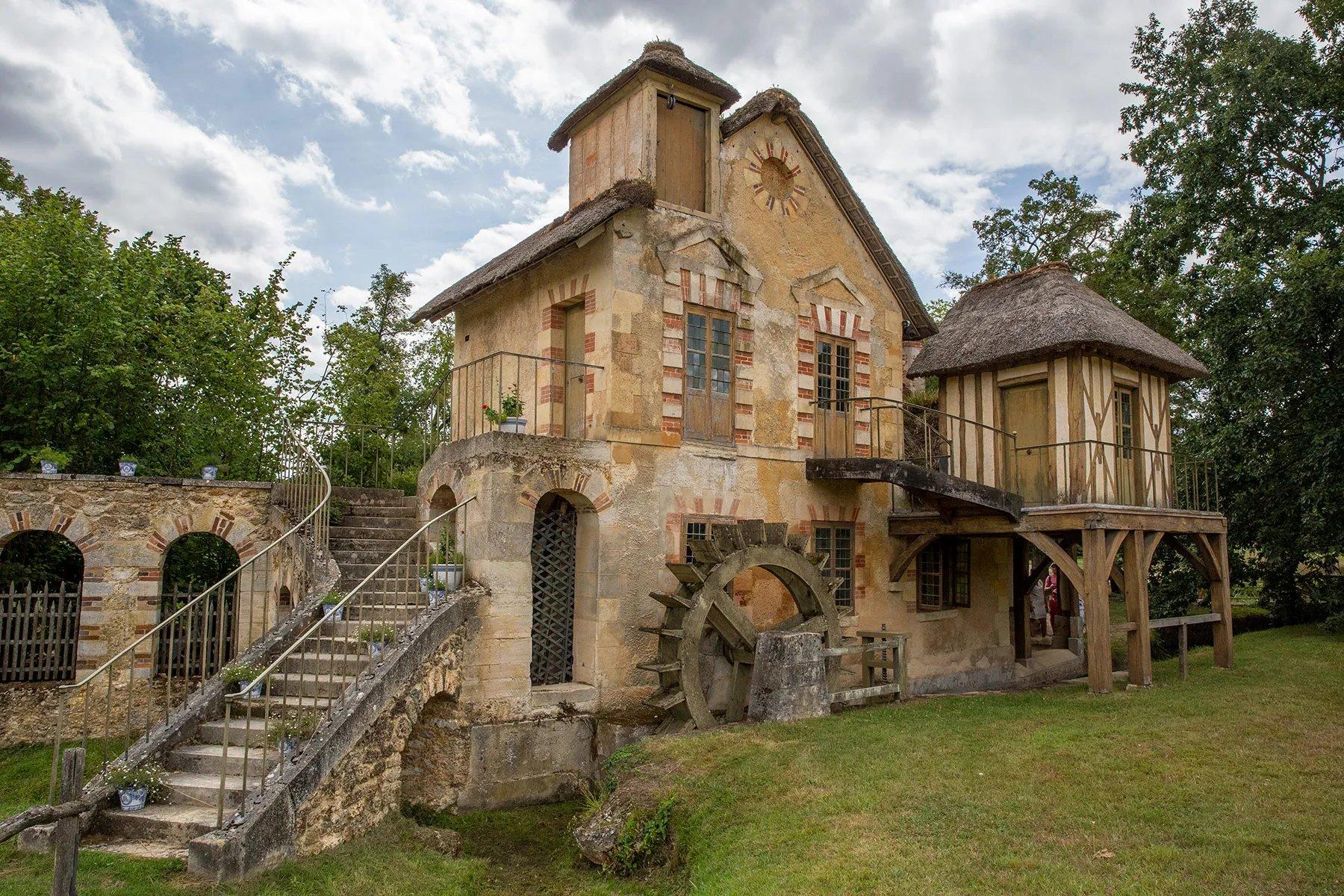 왕비의 집과 목조 다리