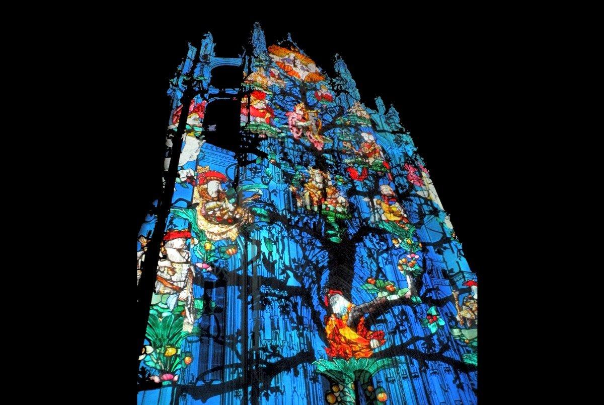 보베 대성당 야간 조명 쇼