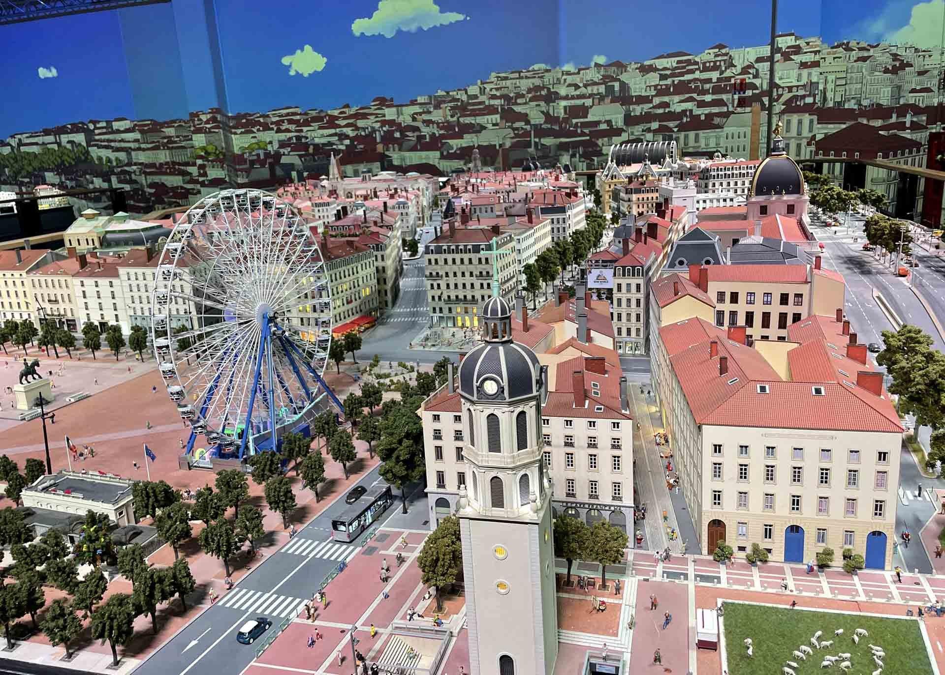 🧸 미니 월드 리옹