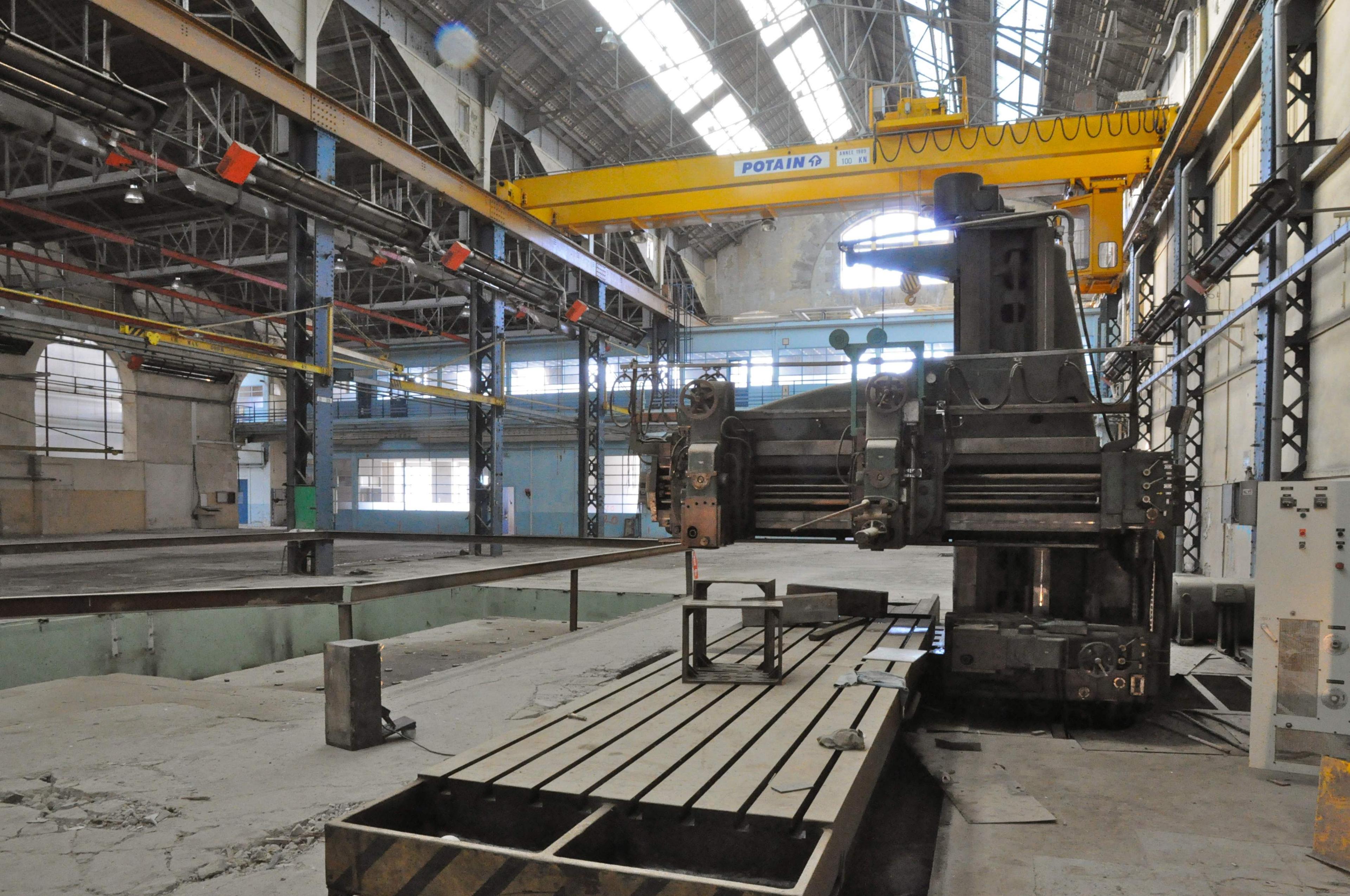 기계의 광장 (Place des Machines) 중앙