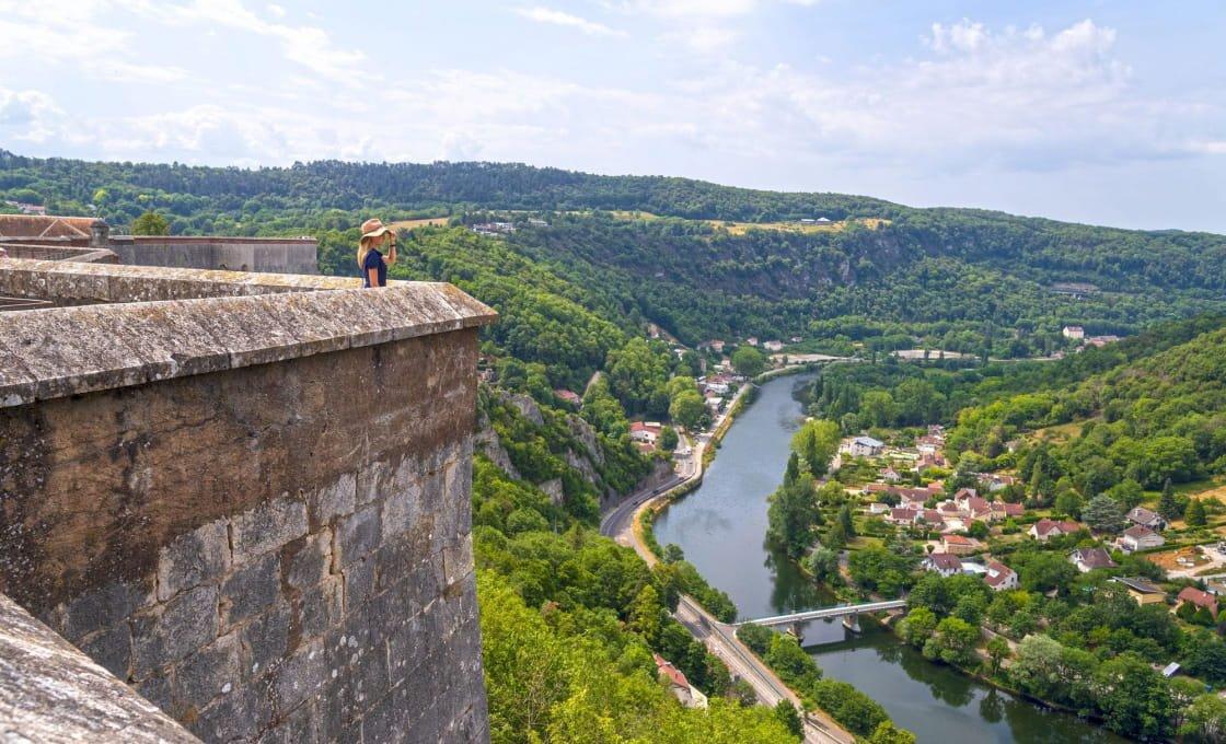 두 강변 (시타델 배경)