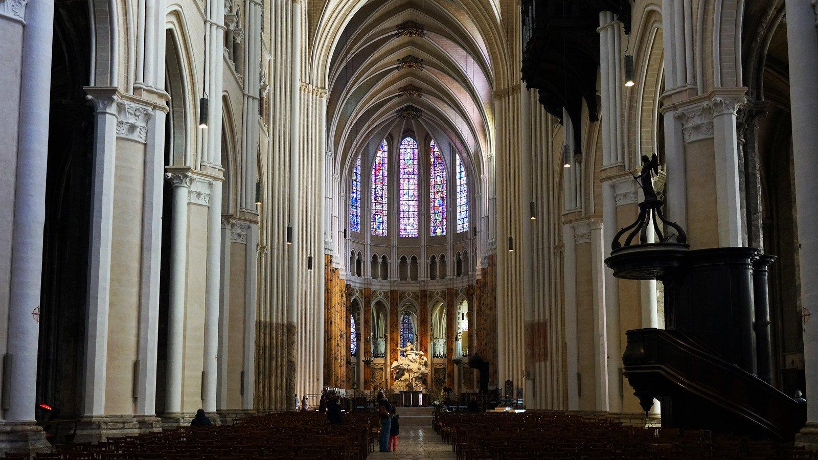 주교 궁정 정원 (Cathédrale de Chartres vue des jardins de l'évêché)