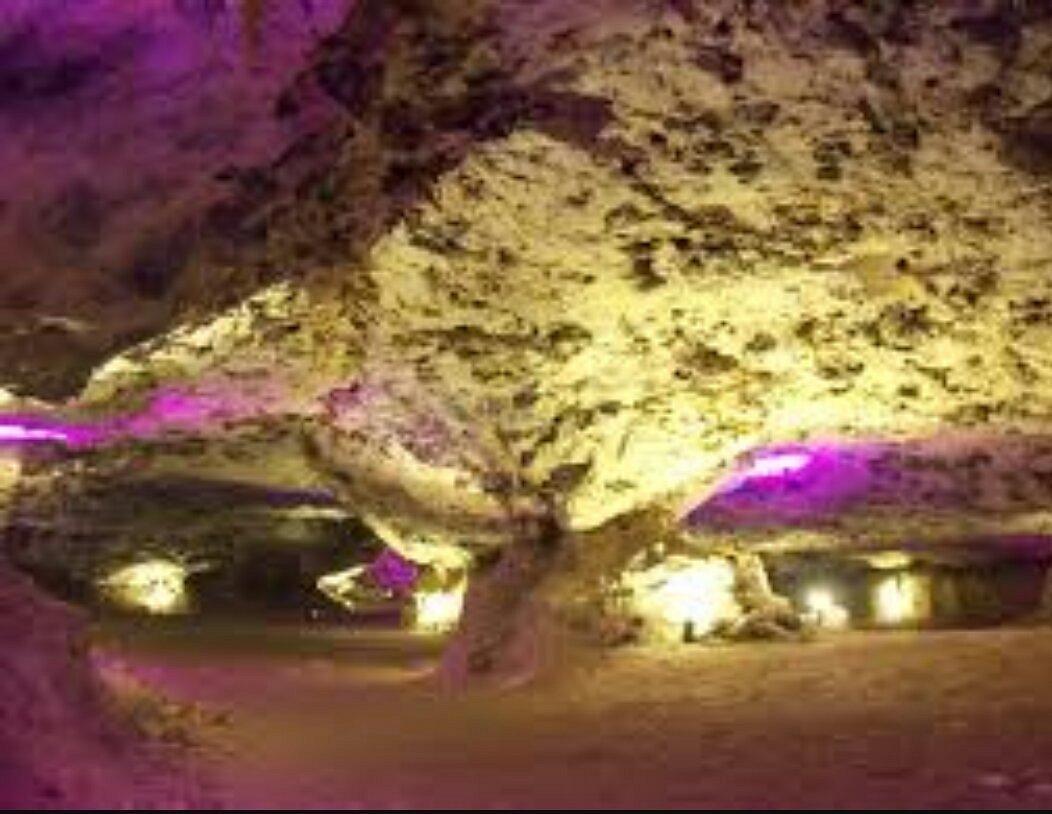 🏞️ 풀롱 동굴(그로트 뒤 풀롱)