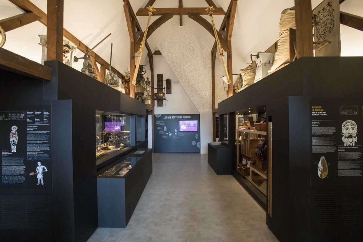 스테인드글라스 창문