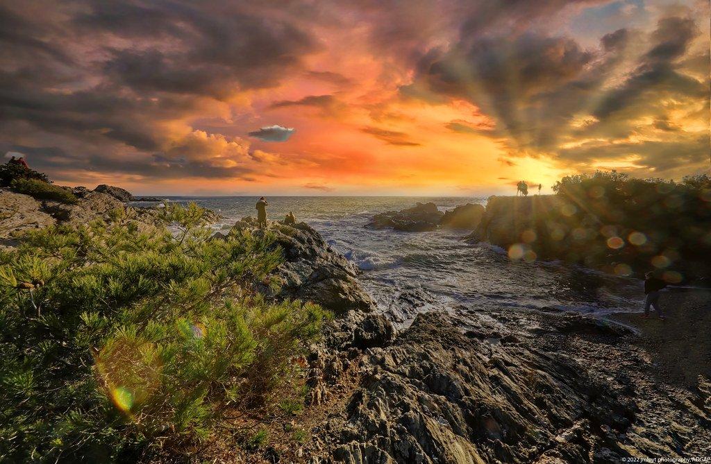 일몰 감상 포인트 (섬 서쪽)