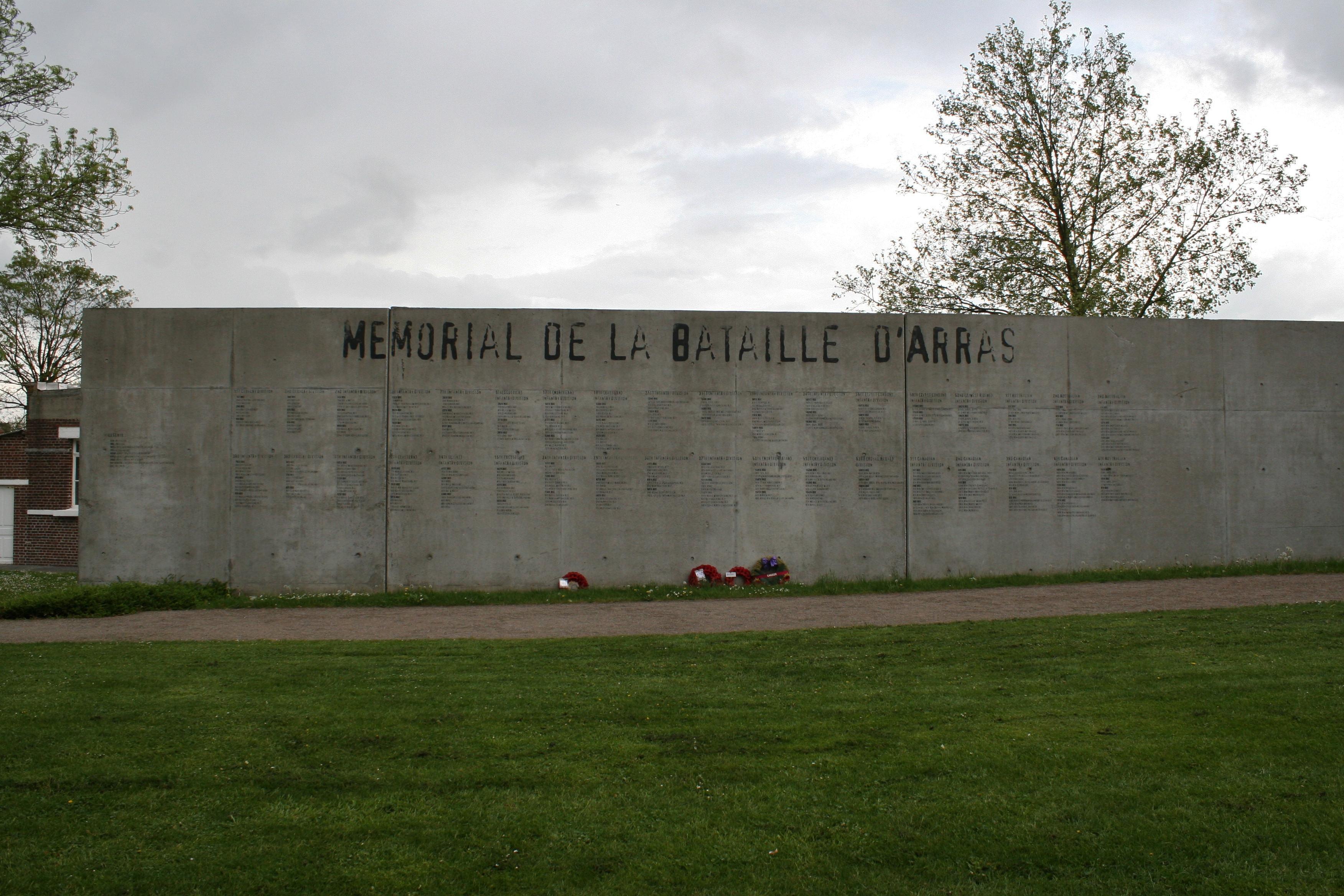 아라스 전투 기념 추모벽