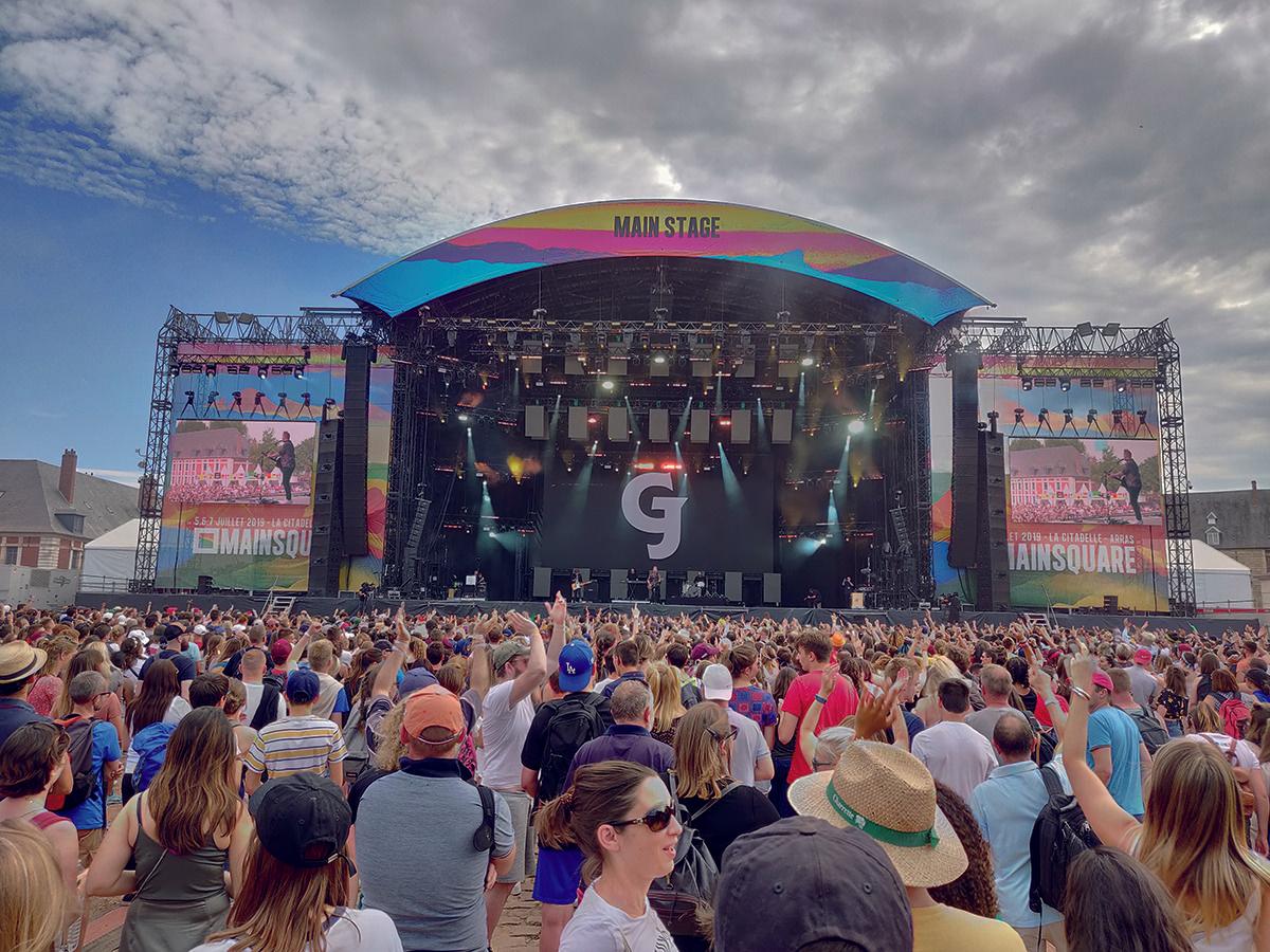 메인 스퀘어 페스티벌 공연 모습