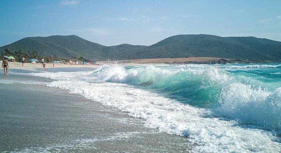 🏖️ 카포 디 페노 해변(Capo di Feno)