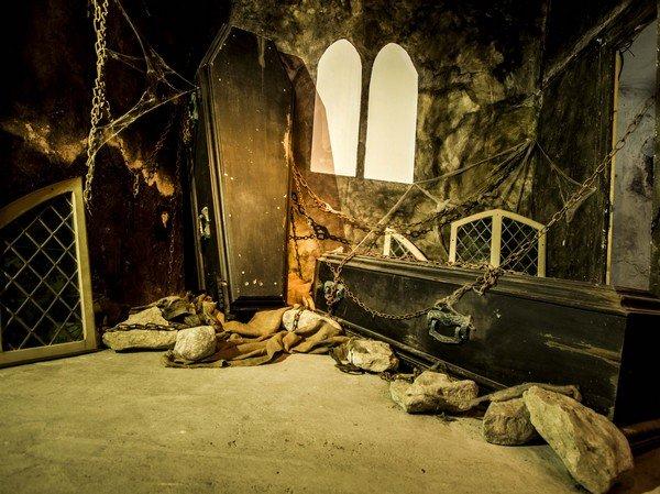 👻 카르카손 유령의 집 (라 메종 앙테)