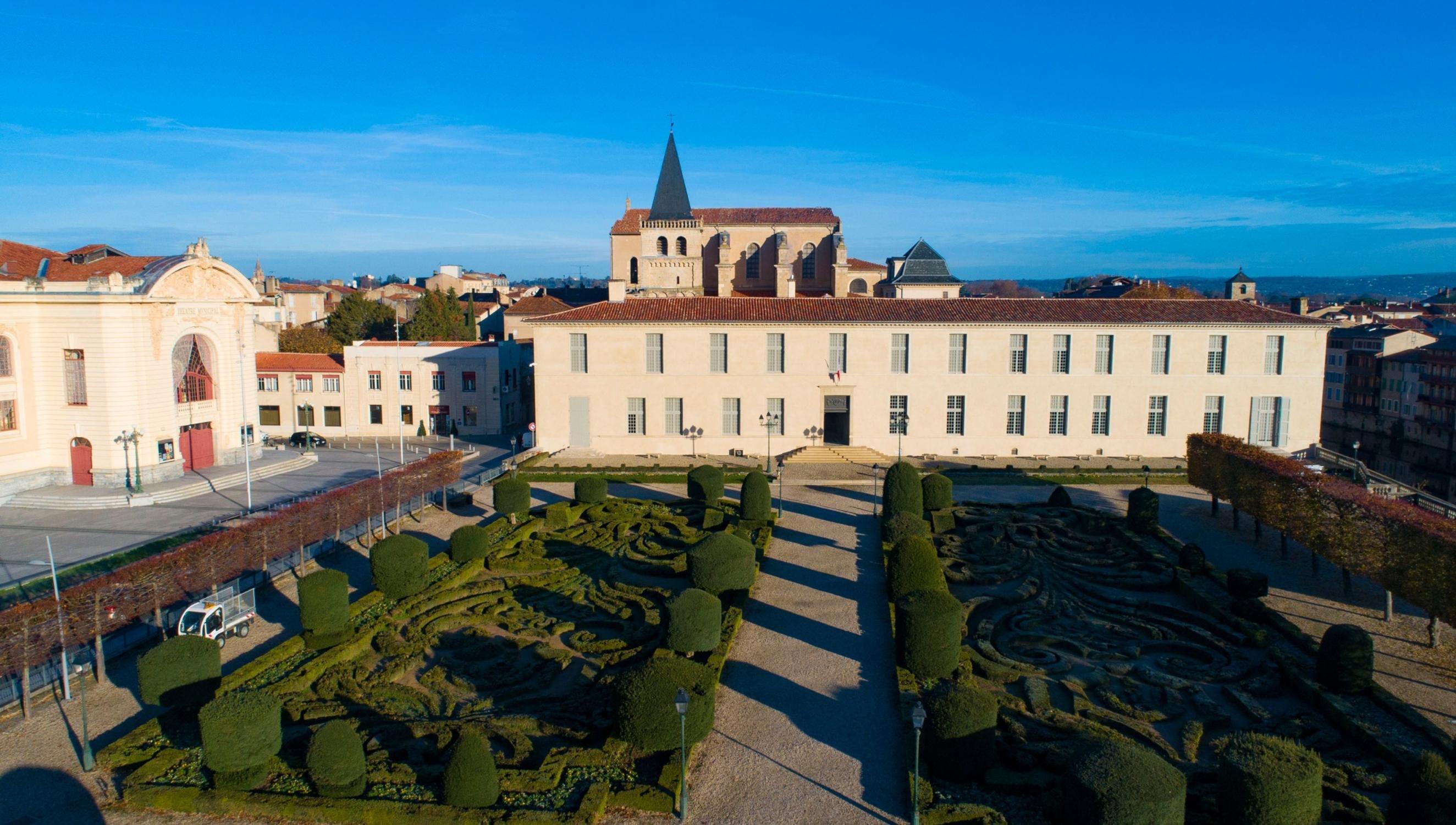 🖼️ 고야 미술관 (뮈제 고야)