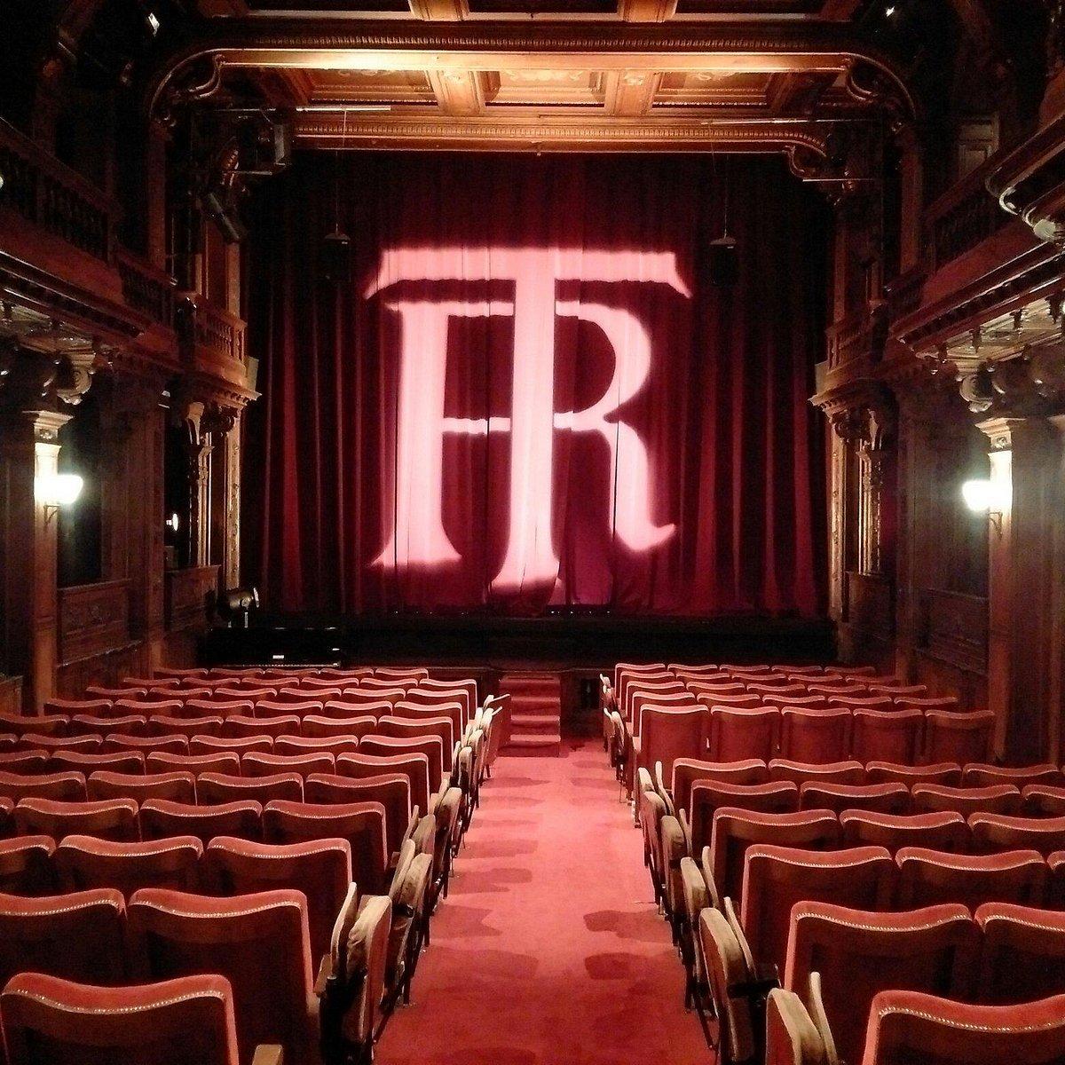 극장 홀 및 객석