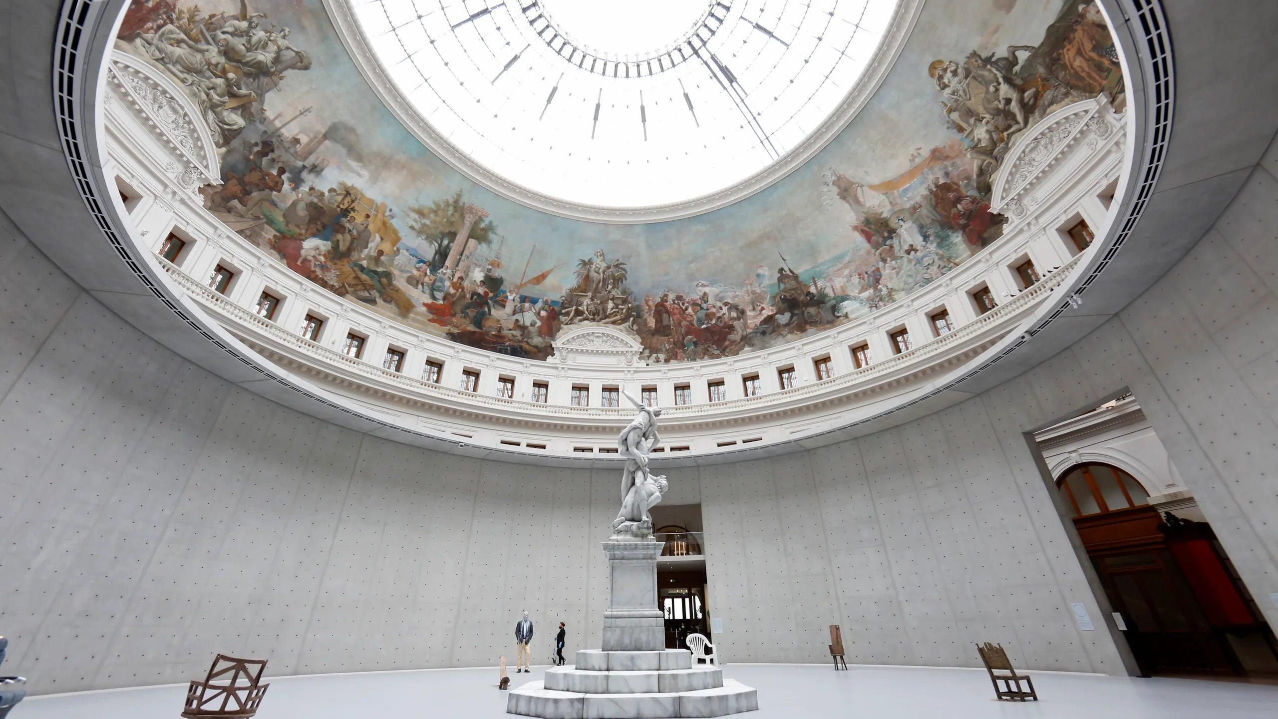 🏛️ 부르스 드 코메르스 - 피노 컬렉션