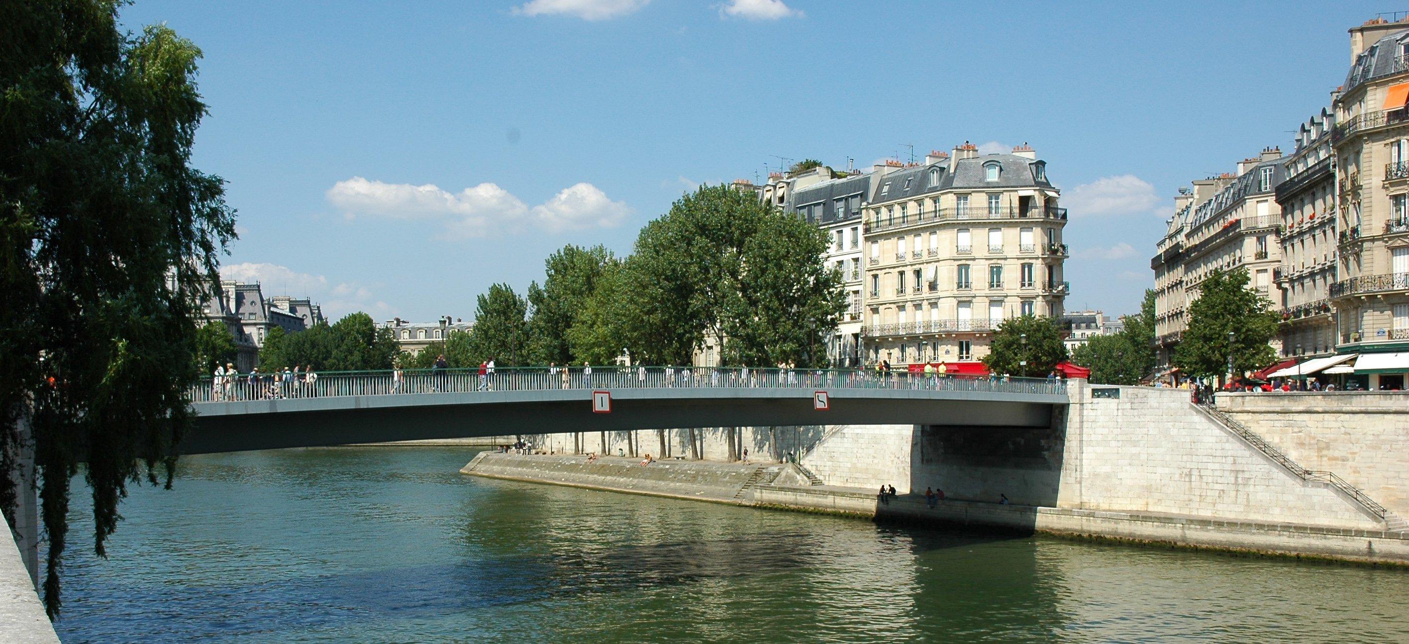 퐁 생 루이 (Pont Saint-Louis)
