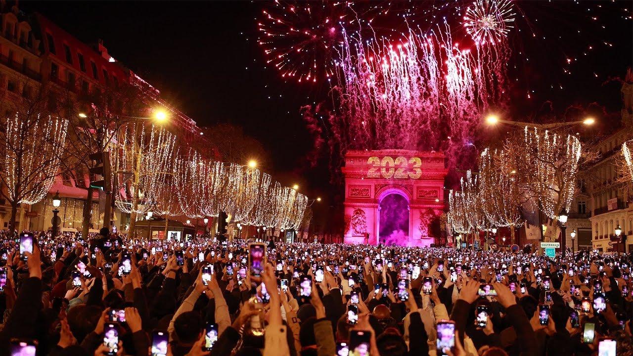 개선문 새해맞이 불꽃놀이